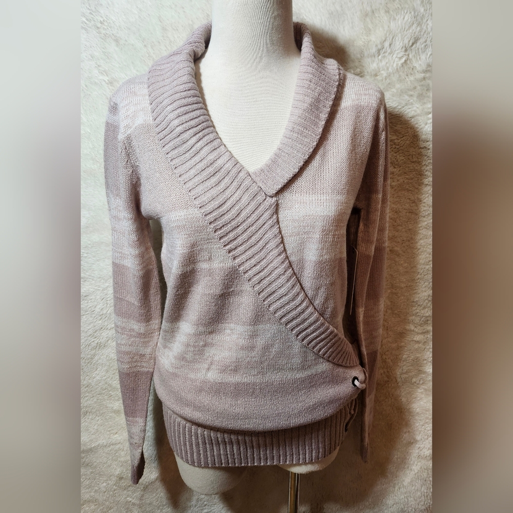 Urbanology Women’s Sz Medium Cream Peach Striped Criss Cross Collared Sweater